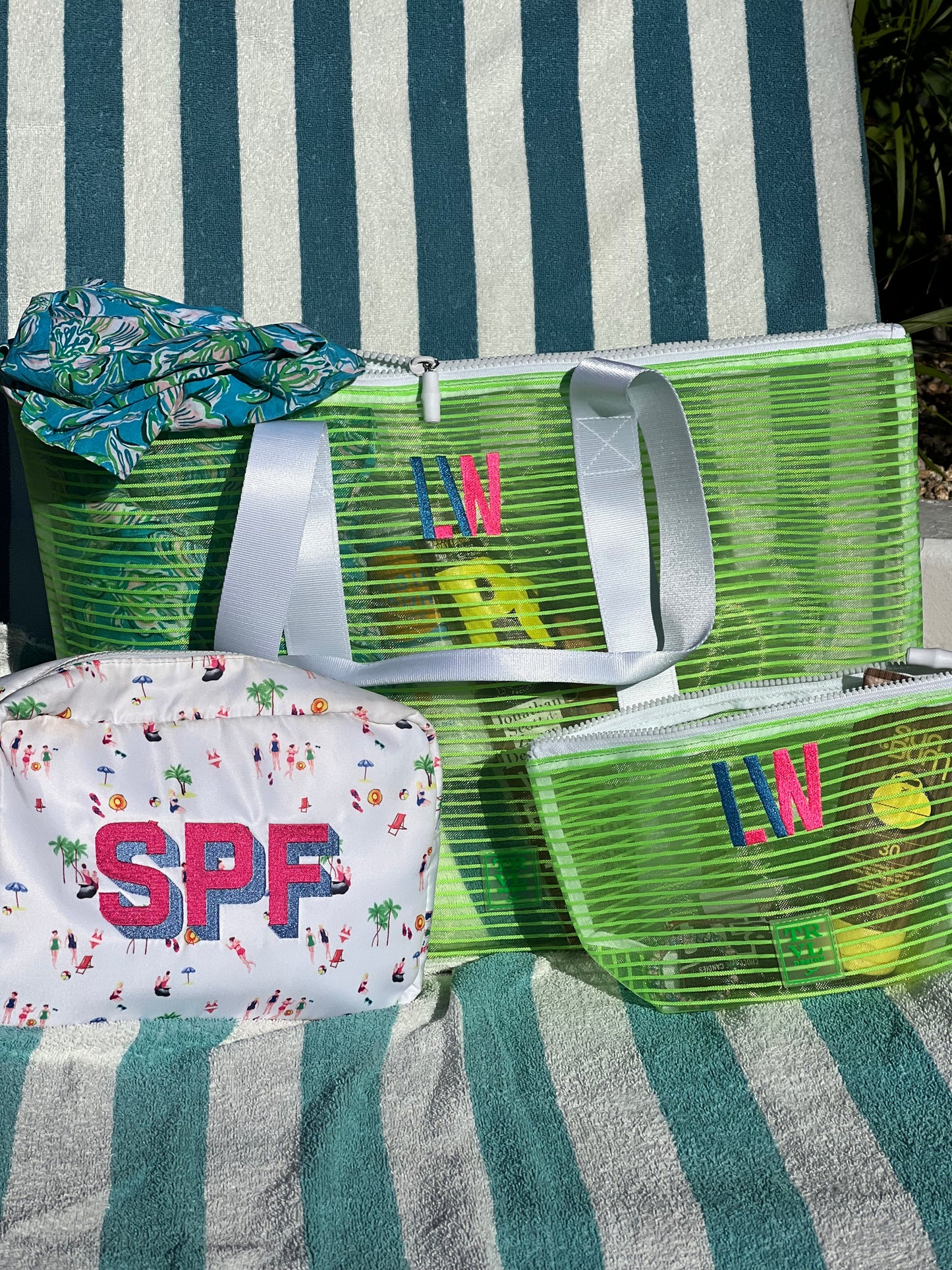 Mesh Travel Beach Bag with coodinating Cosmetic Bag